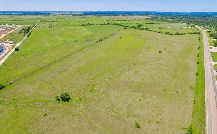 Pictures of Land property located at TBD HWY 183, 124189, TX 78608 for sales - image #1