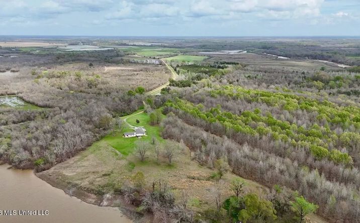 Pictures of Land property located at 954 Jones Landing Road, 52552, LA 71378 for sales - image #1