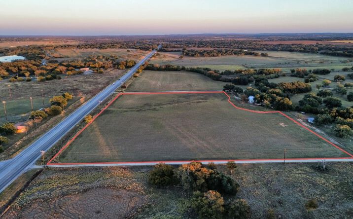 Pictures of Land property located at TBD E US HWY 290, 129385, TX 78671 for sales - image #1