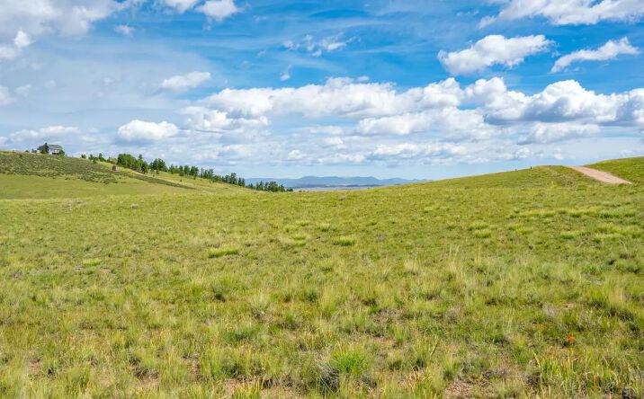 Pictures of Land property located at 635 Hereford Drive, 16537, CO 80449 for sales - image #1