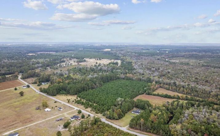 Pictures of Land property located at LOT 8 Creek Landing Road, 116191, SC 29581 for sales - image #1