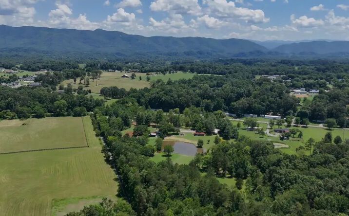 Pictures of Land property located at 357 Doc Norton Road, 123176, TN 37886 for sales - image #1