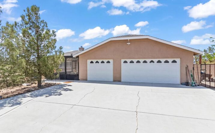 Pictures of Land property located at 7010 W Avenue A 4, 13017, CA 93536 for sales - image #1