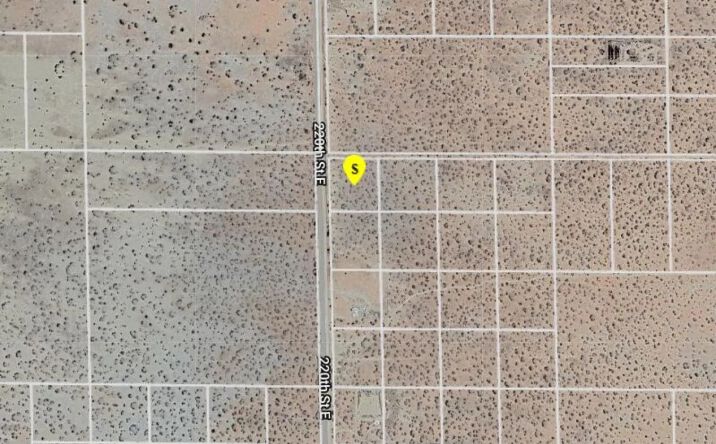 Pictures of Land property located at Cor 220 Ste Ave 08, 14041, CA 93591 for sales - image #1