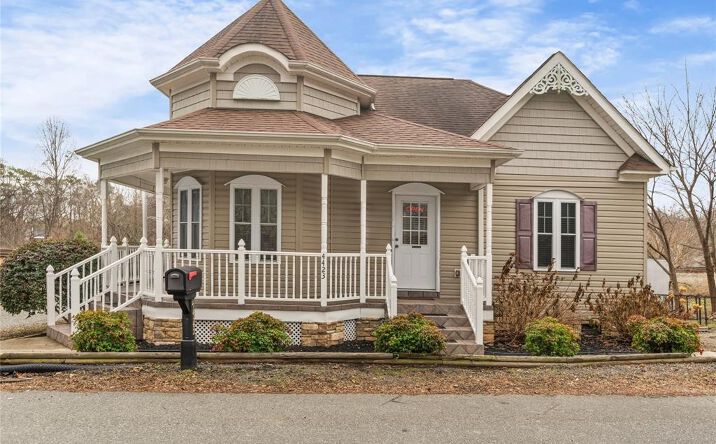 Pictures of Mixed Use, Office, Special Purpose property located at 4423 Railroad Ave, Harrisburg, NC 28075 for sales - image #1