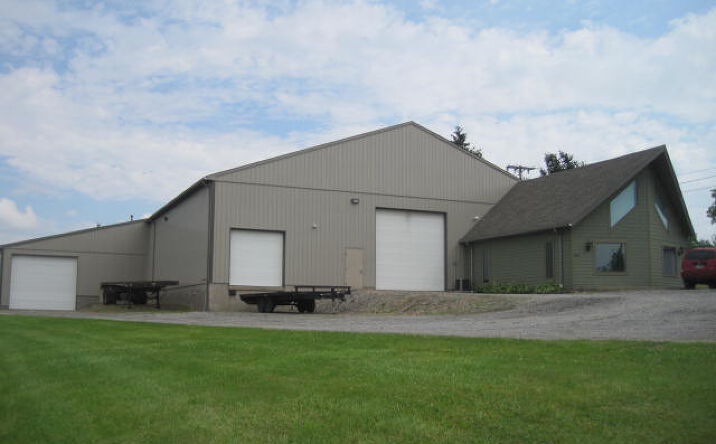 Pictures of Industrial property located at 212 Idaho St, Farrell, PA 16121 for sales - image #1