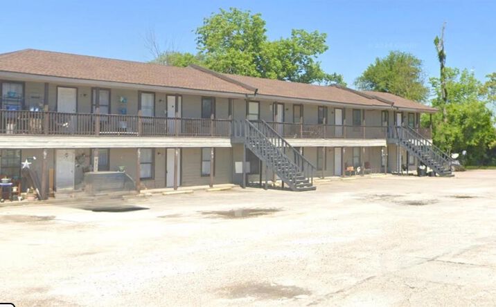 Pictures of Multifamily property located at 2304 Fasske St, Sulphur, LA 70663 for sales - image #1