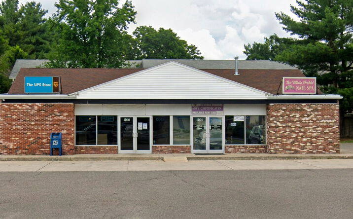 Pictures of Retail property located at 1979 Memorial Dr, Chicopee, MA 01020 for sales - image #1