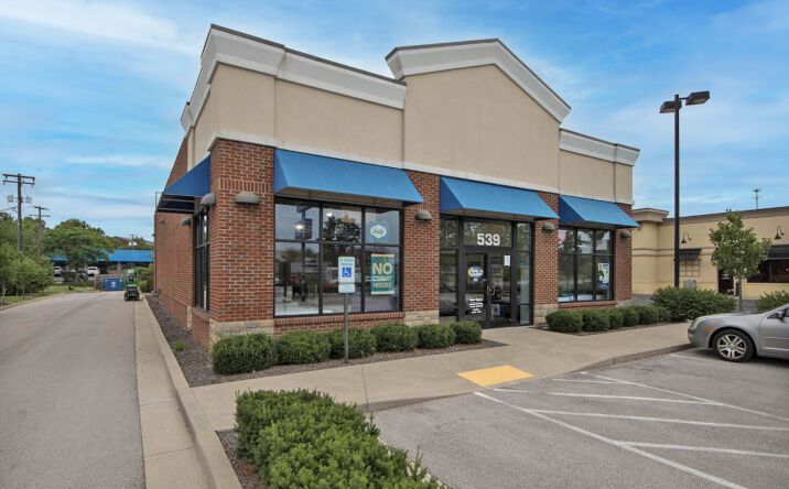 Pictures of Retail property located at 539 W New Cir Rd, Lexington, KY 40511 for sales - image #1