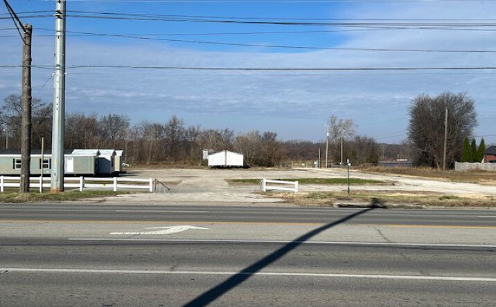 Pictures of Land property located at 2929 E 4th St, Owensboro, KY 42303 for sales - image #1