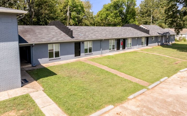 Pictures of Multifamily property located at 3801 Thomas Rd SW, Huntsville, AL 35805 for sales - image #1