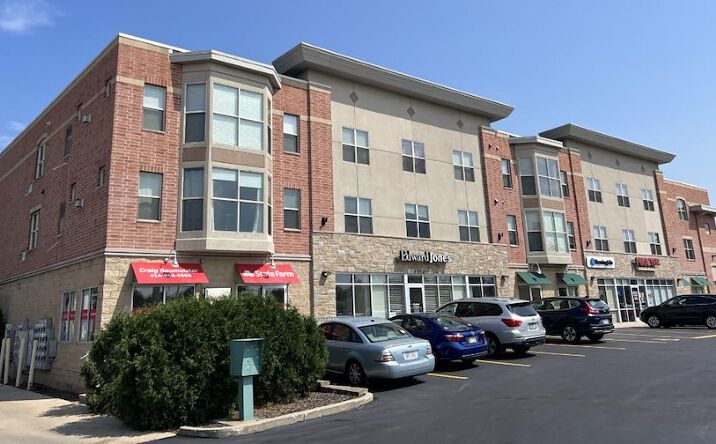 Pictures of Multifamily, Retail property located at 2315 10th Ave, South Milwaukee, WI 53172 for sales - image #1