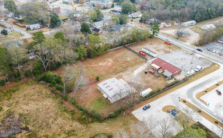 Pictures of Land property located at 250 N Broad St, Winder, GA 30680 for sales - image #1