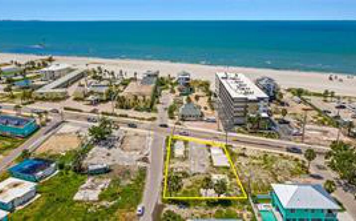 Pictures of Land property located at 2171 Estero Blvd, Fort Myers Beach, FL 33931 for sales - image #1