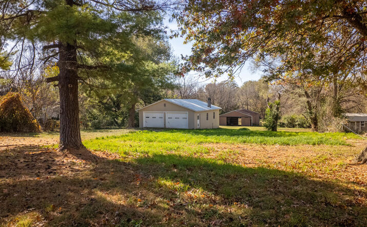 Pictures of Land property located at 2453 North Albertha Avenue, Springfield, MO 65803 for sales - image #1
