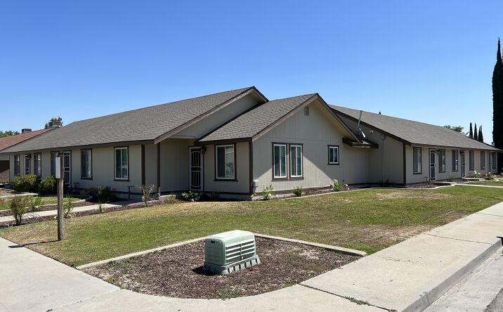 Pictures of Multifamily property located at 1178 Beverly Dr, Lemoore, CA 93245 for sales - image #1