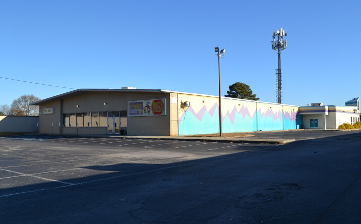 Pictures of Retail property located at 1036 Ferry Plantation Rd, Virginia Beach, VA 23455 for sales - image #1
