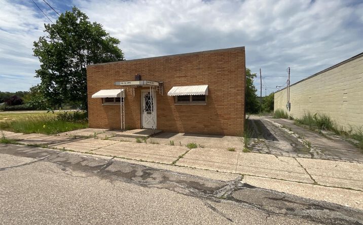 Pictures of Office, Industrial, Retail, Land property located at 1987 Sanford Street, Muskegon, MI 49441 for sales - image #1