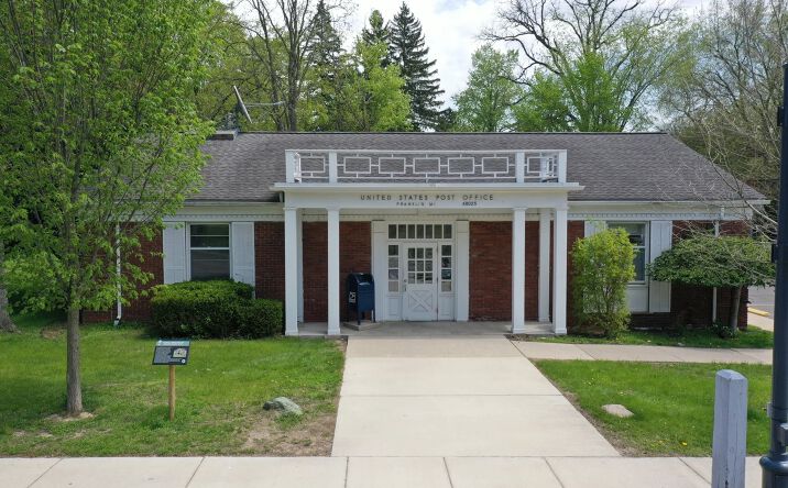 Pictures of Office property located at 32406 Franklin Rd, Franklin, MI 48025 for sales - image #1