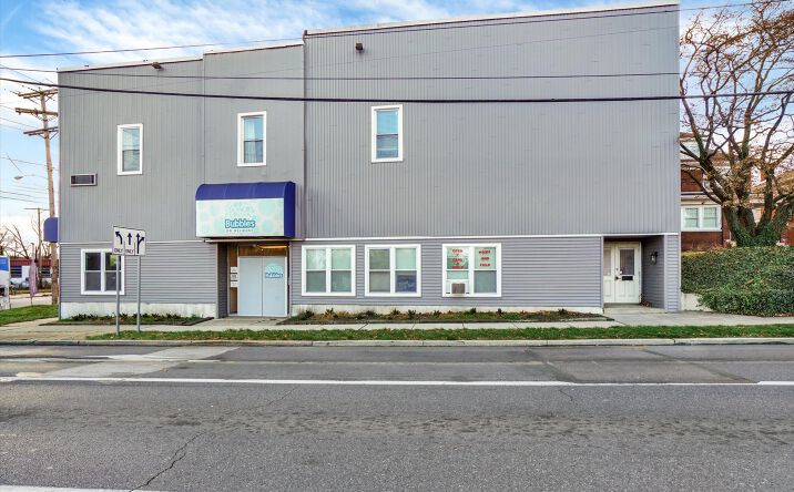 Pictures of Mixed Use property located at 1638 E Market St, York, PA 17403 for sales - image #1