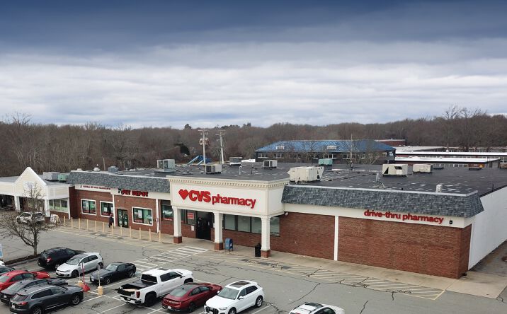 Pictures of Retail property located at 2 Sarahs Wy, Fairhaven, MA 02719 for sales - image #1