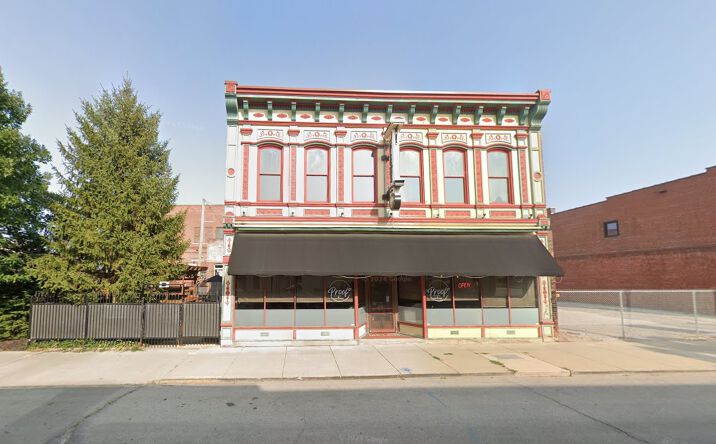 Pictures of Retail property located at 1915 Calhoun St, Fort Wayne, IN 46802 for sales - image #1