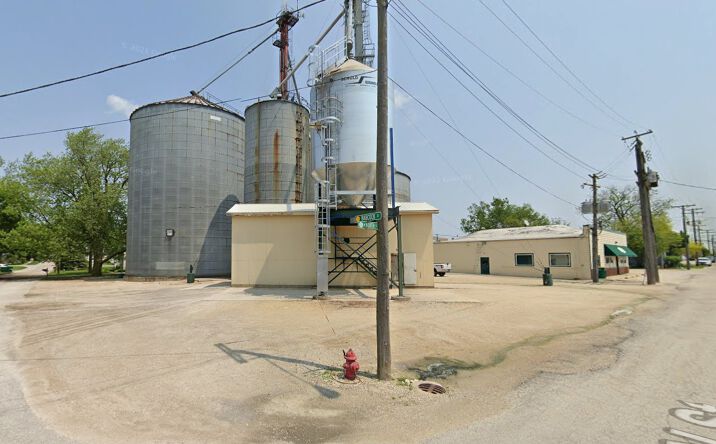 Pictures of Land property located at 218 W N St, Elburn, IL 60119 for sales - image #1