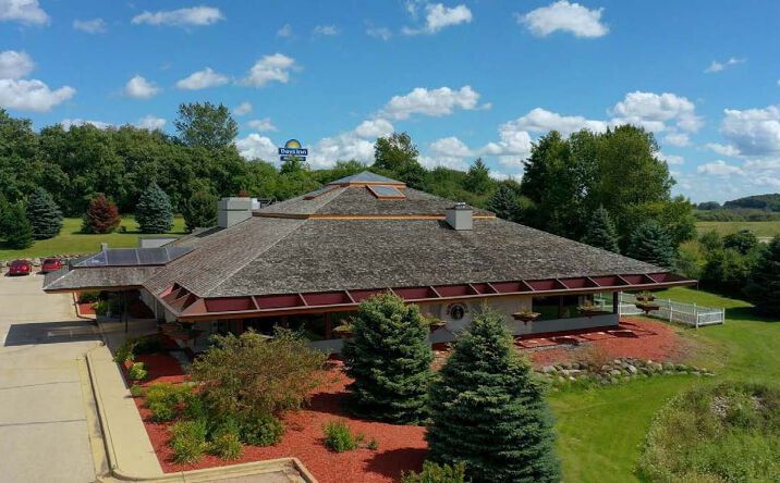 Pictures of Retail property located at 710 Glover Ln, Johnson Creek, WI 53038 for sales - image #1