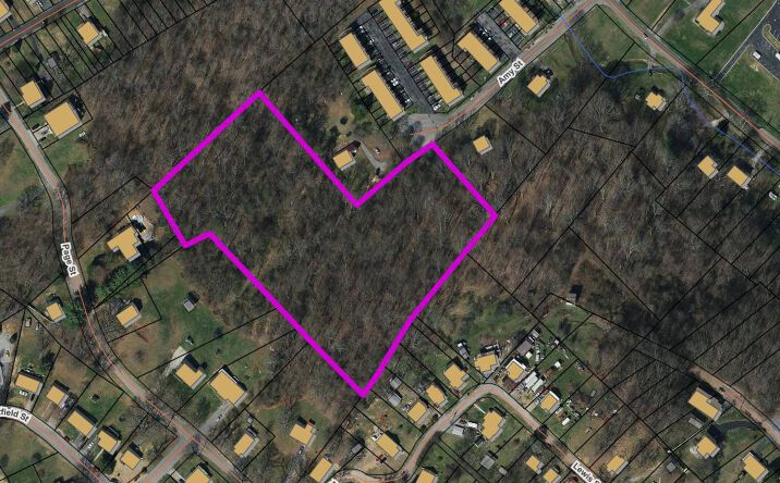 Pictures of Land, Multifamily property located at Amy St, Bristol, VA 24201 for sales - image #1