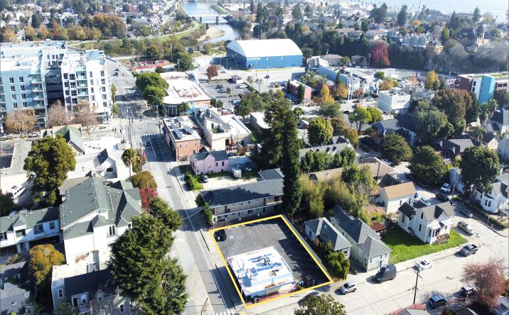 Pictures of Retail property located at 229 Laurel St, Santa Cruz, CA 95060 for sales - image #1