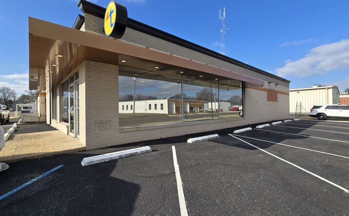Pictures of Office property located at 623 Perkins St, Union City, TN 38261 for sales - image #1