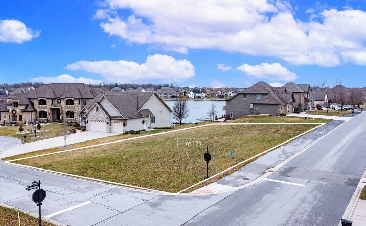 Pictures of Land property located at 10376 Potomac Court, Winfield, IN 46307 for sales - image #1