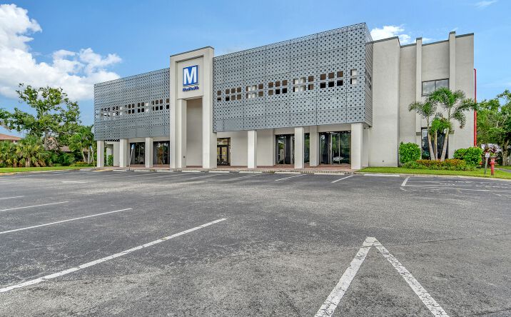 Pictures of Office property located at 3844 Bee Ridge Rd, Sarasota, FL 34233 for sales - image #1