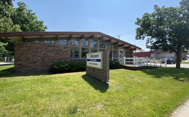 Pictures of Office property located at 220 E Frank St, Caro, MI 48723 for sales - image #1