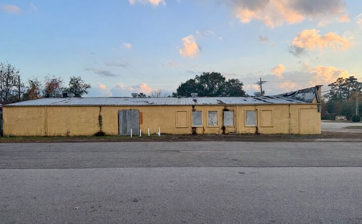 Pictures of Retail property located at 2420 N Frazier St, Conroe, TX 77303 for sales - image #1
