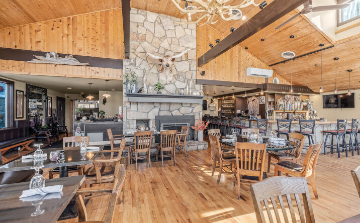 Pictures of Business for Sale, Hospitality property located at 1844 Depot St, Manchester, VT 05255 for sales - image #1