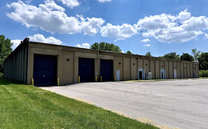 Pictures of Industrial property located at 2800 Warehouse Rd, Owensboro, KY 42301 for sales - image #1