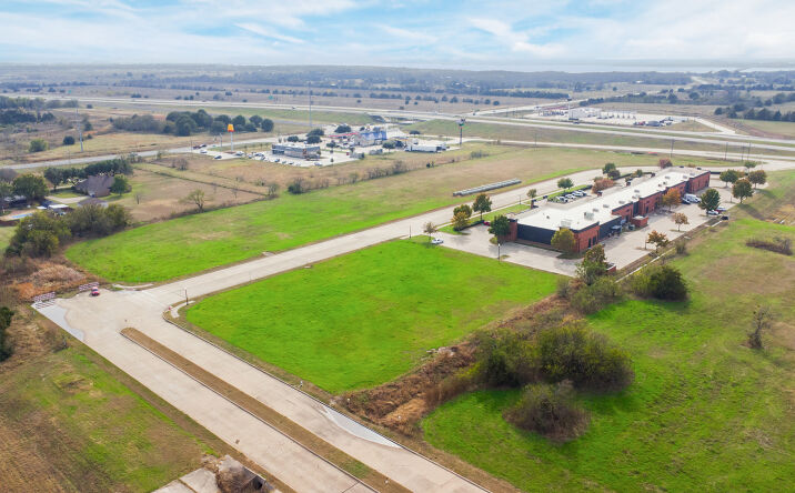 Pictures of Land property located at Physicians Boulevard and Highway 287 Bypass, Ennis, TX 75119 for sales - image #1