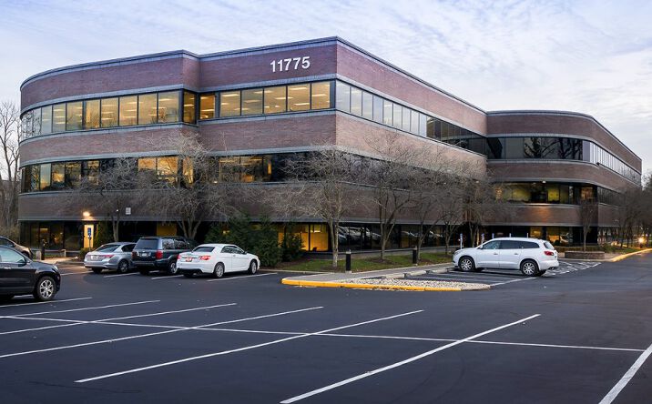 Pictures of Office property located at 11775 Borman Dr, St. Louis, MO 63146 for sales - image #1