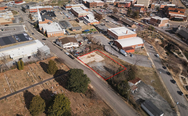 Pictures of Land, Mixed Use, Office, Retail, Special Purpose property located at 213 S Boone St, Johnson City, TN 37604 for sales - image #1
