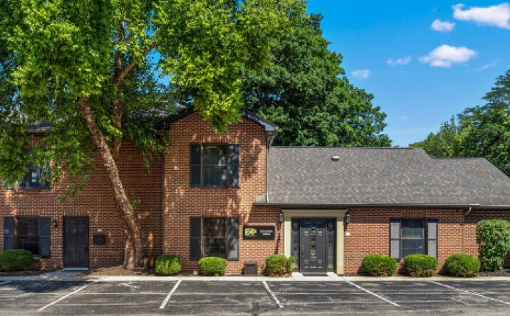 Pictures of Office property located at 830 E Franklin St, Dayton, OH 45459 for sales - image #1