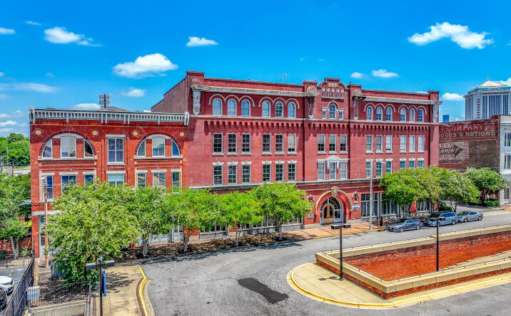 Pictures of Office property located at 250 Commerce St, Montgomery, AL 36104 for sales - image #1