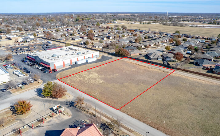 Pictures of Land property located at 951 Sonoma Park Dr, Norman, OK 73071 for sales - image #1