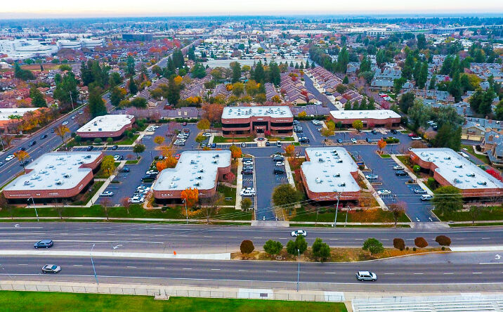 Pictures of Office property located at 7475 N First St, Fresno, CA 93720 for sales - image #1