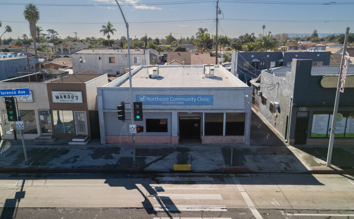 Pictures of Mixed Use, Office, Retail property located at 2822 E Florence Ave, Huntington Park, CA 90255 for sales - image #1