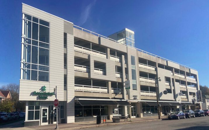 Pictures of Retail property located at 2584 N Downer Ave, Milwaukee, WI 53211 for sales - image #1