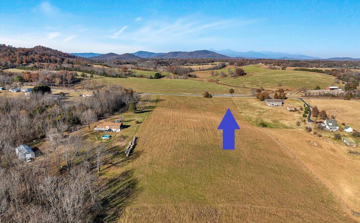 Pictures of Land property located at Tract 2 Stewartsville Rd, Moneta, VA 24121 for sales - image #1