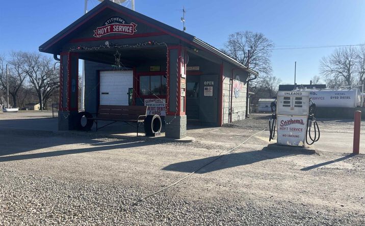 Pictures of Retail property located at 117 E 4th St, Hoyt, KS 66440 for sales - image #1