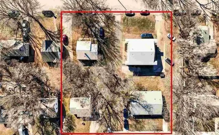 Pictures of Land property located at 1123 Claflin Road, Manhattan, KS 66502 for sales - image #1