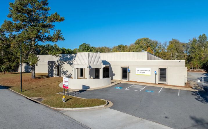 Pictures of Industrial property located at 5675 Bucknell Dr SW, Atlanta, GA 30336 for sales - image #1
